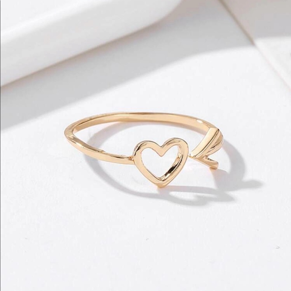 ❤️Dainty Heart & arrow adjustable ring❤️ - Picture 2 of 3